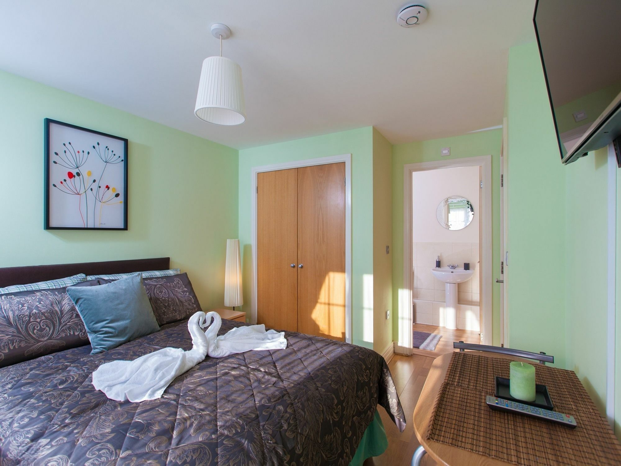Harrow Private Rooms Exterior photo